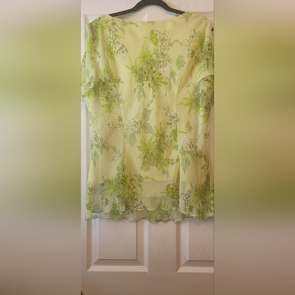 Dressbarn Green Top And Skirt - Picture 9 of 14